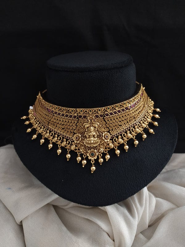 Choker Necklace